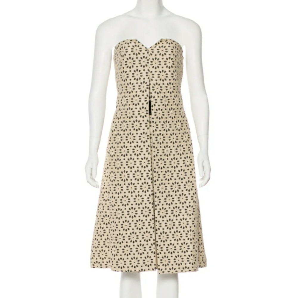 Carolina Herrera eyelet strapless dress. Size 6